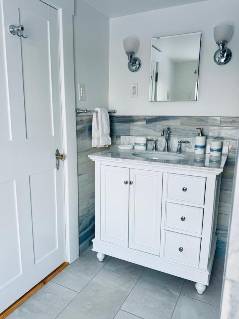 Maguire House Bed And Breakfast Ashburnham エクステリア 写真
